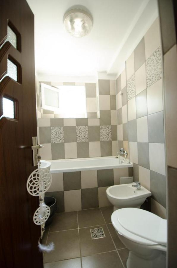 Bright Apartment Near Cismigiu And Old Town Boekarest Buitenkant foto